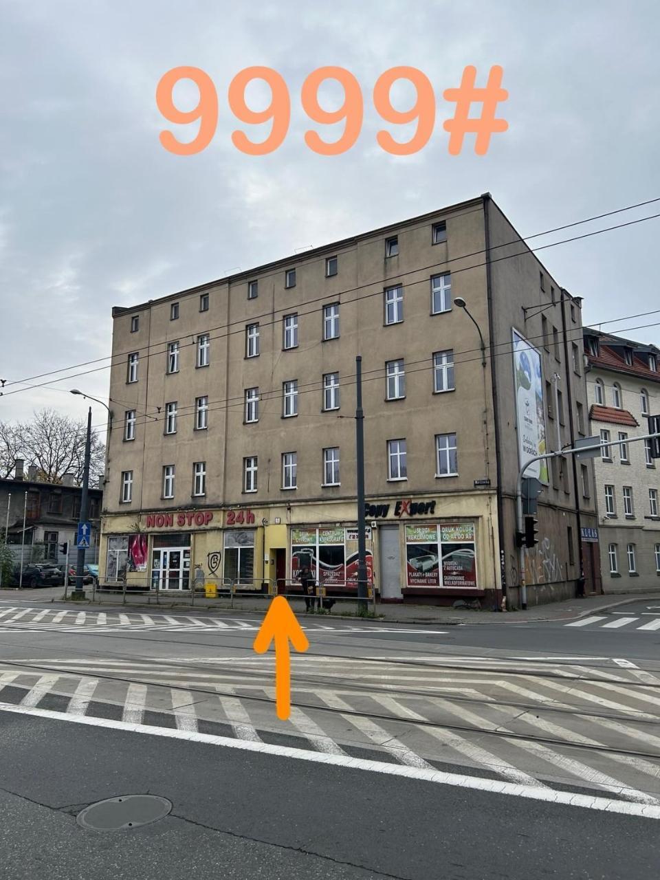 Yellow Hostel - Free Breakfast - The Best Service In Katowice - Free Parking Екстер'єр фото